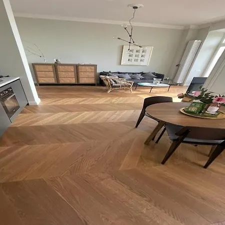 In Setting, Cleaning Included Apartament